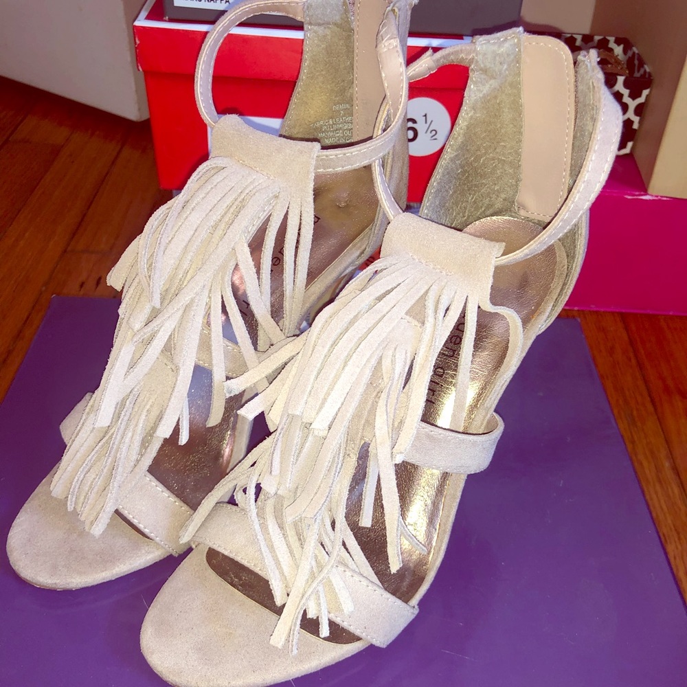 Fringe 3.5 inch shoe